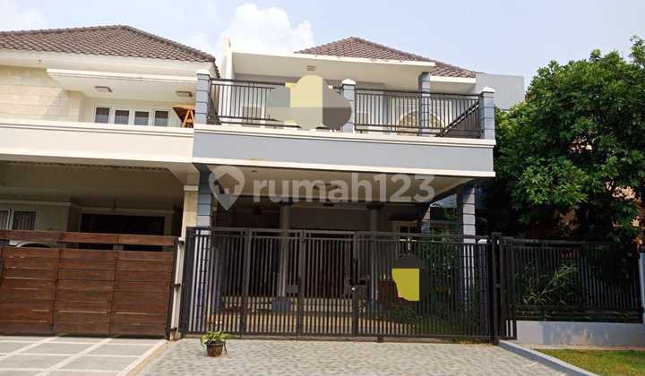 Rumah Minimalis 2,5 Lantai Dijual Cepat di Legenda Wisata Cleopatra Cibubur, LT 180 M² SHM Harga 2,3 M