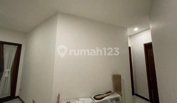 Luxury House in Menteng Dalam Tebet - Land Area 603m², Elegant Design, Premium Location South Jakarta