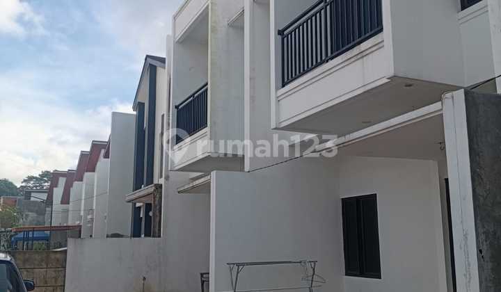 Disewakan Rumah 2 Lantai di G Residence Leuwinanggung Depok, Dekat Cibubur - 3 Kt, Siap Huni 2
