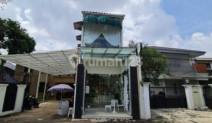 Shop House in Kemang, South Jakarta - Land Area 100 m², Building Area 180 m², 2 Floors, Suitable for Café/Boutique/Office, Price Rp 185 Million/Year 2