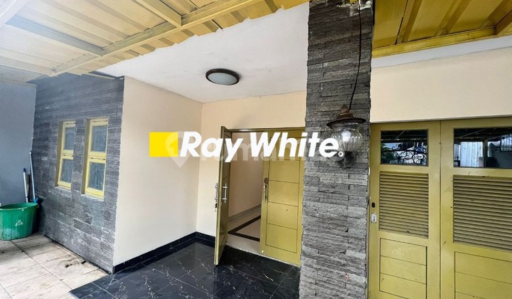 House for Sale in DKI Meruya Plot, West Jakarta House 2