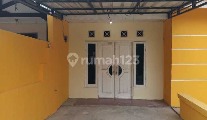 Spacious House in Taman Kebalen Indah For Sale.