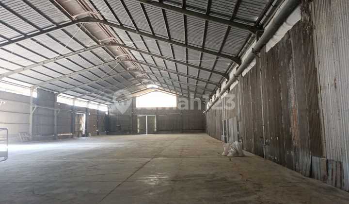 Margomulyo Warehouse Beside Special Road