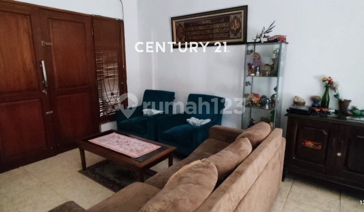 Dijual Rumah Tinggal di Jalan Komplek Pajak Pondok Aren