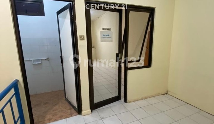 For Sale Two-Story Multipurpose Shop House in Bintaro Jaya Sector 3 For Sale Two-Story Multipurpose Shop House in Bintaro Jaya Sector 3
