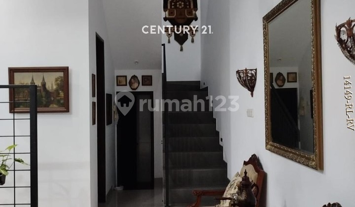 Dijual Rumah Tinggal BrandNew Hanya 200m Dari Stasiun MRT 2