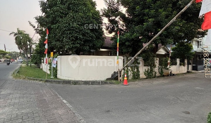 Dijual Rumah Hook Halaman Luas Di Villa Melati Mas 2