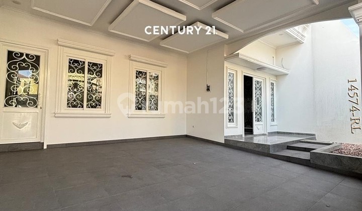 Dijual Rumah BrandNew American Classic Dipinggir Jalan Raya 