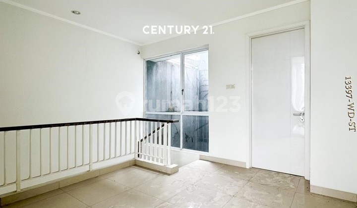 Rumah Belum Pernah Dipakai Discovery Bintaro Jaya 2