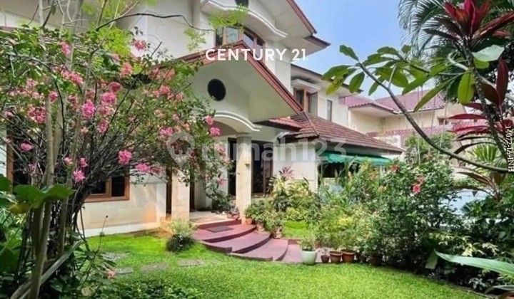 Rumah Luas Asri Suasana Aman Dan Nyaman Ada Swimming Pool