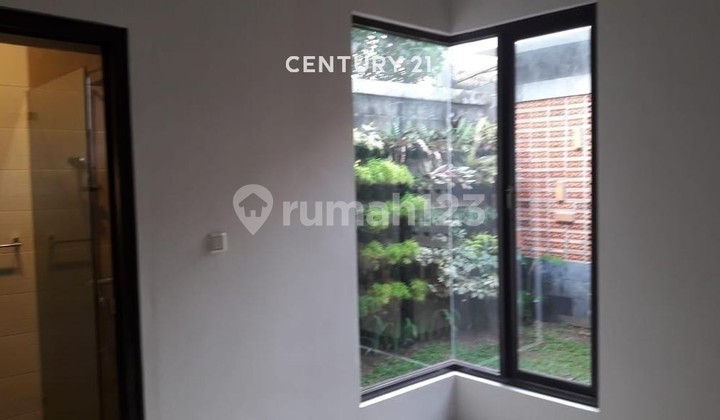 For Sale Ready-to-Live Home, One Gate System in Kencana Loka BSD 2