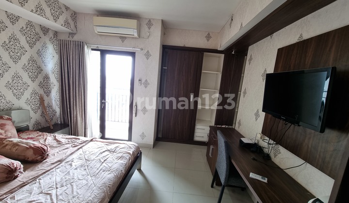 Price Drop... Atria Residence Apartment in the Heart of Gading Serpong, Steps Away from SMS 2