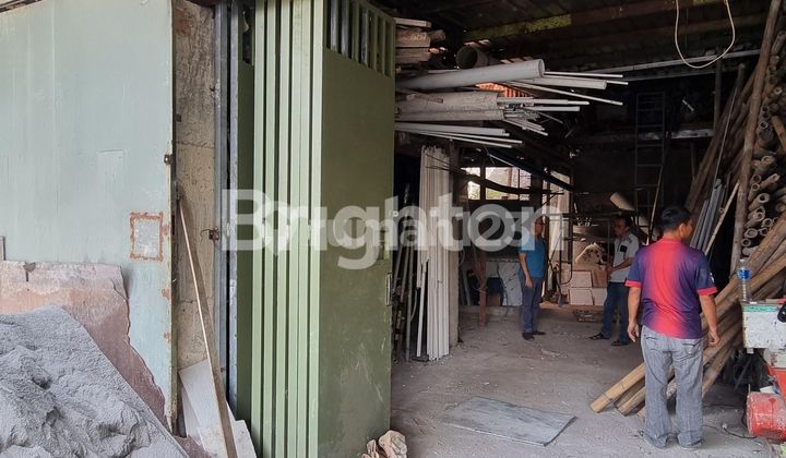 RUMAH TOKO ATAU BISA JUGA UNTUK KOST DI SOLOBARU 2