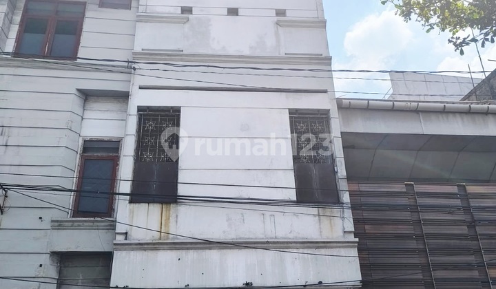 Ruko Dijual Di Pusat Pertokoan Kota Solo