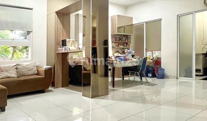 Hoek House 2.5 Floors and Affordable Rooftop Price 2