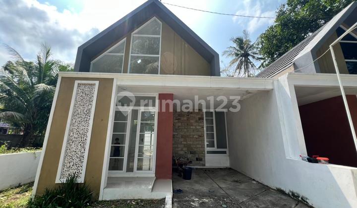 Ready to Occupy House Near City Center in Wates, Only 15 Minutes to Yia Airport