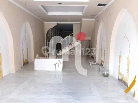 Dijual Ruko 3 Lantai di Gayamsari Semarang 1