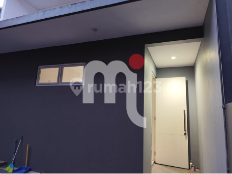 DISEWAKAN RUMAH 2 LANTAI DI IVY PARK CITRALAND BSB CITY 1