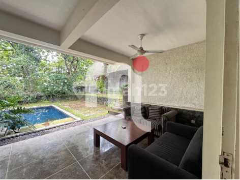 Dijual Rumah Mewah Semi Furnished di Tembalang 1