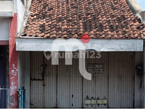 Disewakan Ruko Strategis 1 Lantai di Semarang Tengah 1