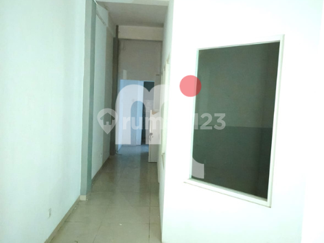 Disewakan Ruko 3 Lantai di Gayamsari, Semarang 2