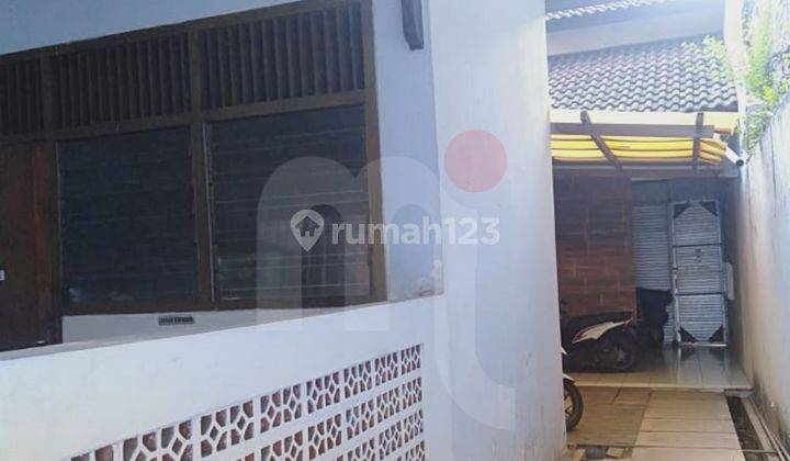 Dijual Rumah Dekat Jalan Raya Pamularsih 14 Kamar 2