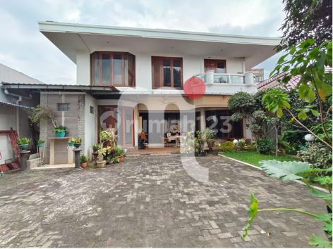 DIJUAL RUMAH 2 LANTAI MEWAH DI PURI ANJASMORO, SEMARANG BARAT 2