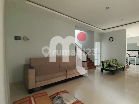 Dijual Rumah 2 Lantai Semi Furnished di Kedaton, Bsb City 1