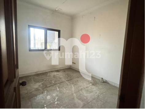 FOR SALE HOUSE ON ANGGREK STREET, SEMARANG 2