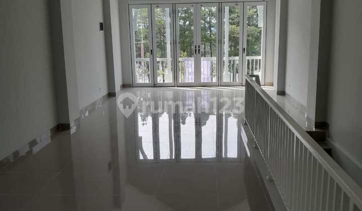 For Rent: Lake-Facing Shop House in Citra 8, Size 4.5x14 2