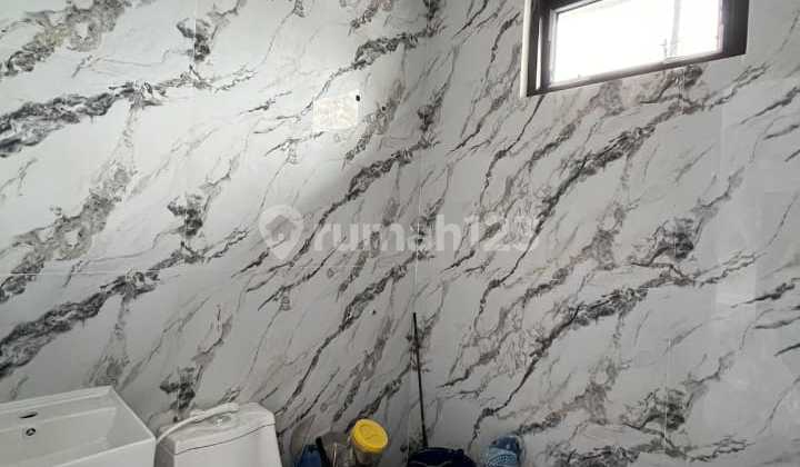 Dijual Rumah Hook di Taman Surya 9x15, Jakarta Barat 2