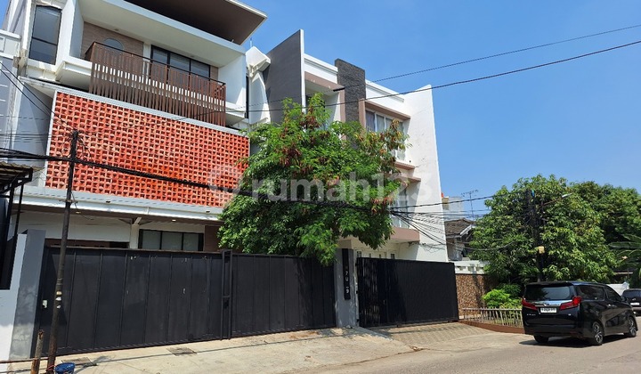 Luxurious Office for Sale in Muara Karang, Pluit, North Jakarta Luxurious Office for Sale in Muara Karang, Pluit, North Jakarta