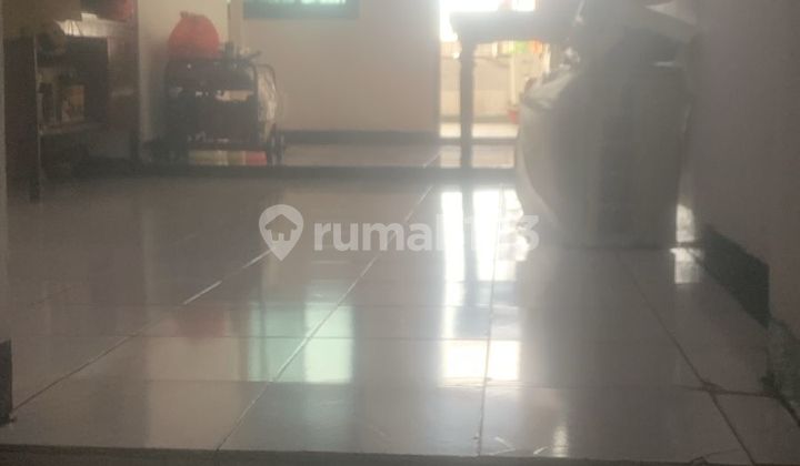 Shop House for Sale in West Cengkareng 2