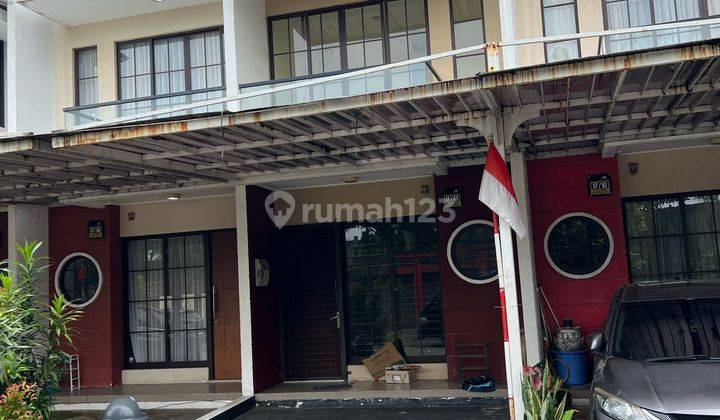 Rumah Bagus dan Nyaman di Green Lake City Cluster Asia Tangerang 1