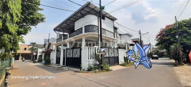 Dijual Murah Rumah Hook Siap Huni Dalam Komplek Di Buaran Jalarta Timur