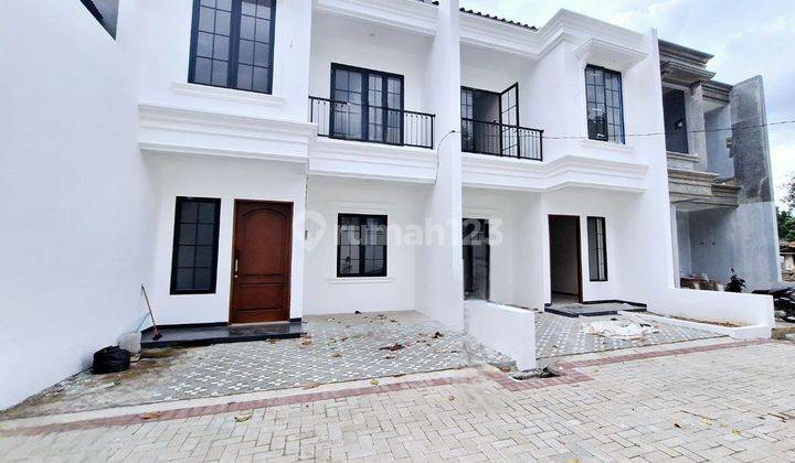 Dijual Rumah Baru Mewah Strategis Pinggir Jalan Dalam Cluater One Gate Dekat Ke Tol Jatiwarna. 2