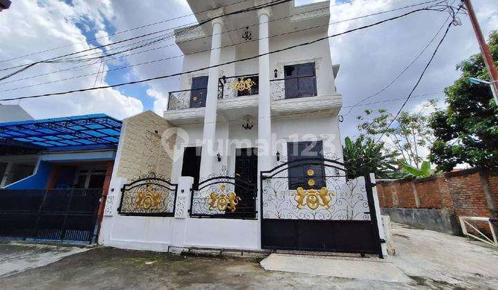 Luxurious 2.5 Story House in Jati Makmur, Pondok Gede, Bekasi 2