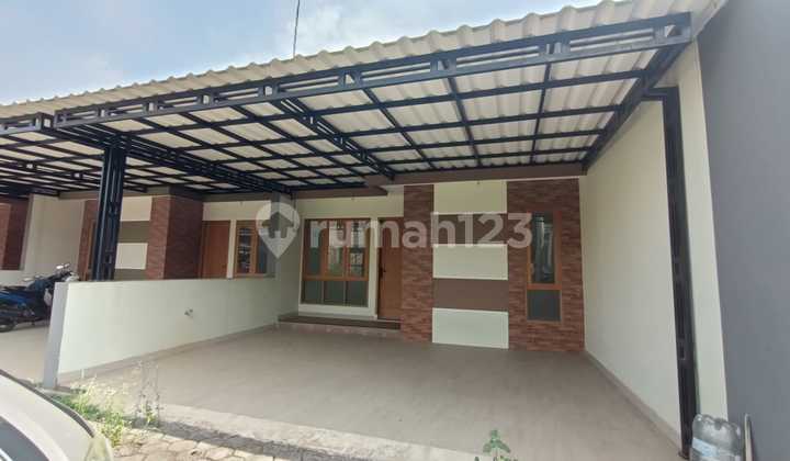 Rumah Baru Dalam Cluster Onegate System Dekat Ke Lrt Cikunir Jl. Ratna Jatibening Rumah Baru Dalam Cluster Onegate System Dekat Ke Lrt Cikunir Jl. Ratna Jatibening