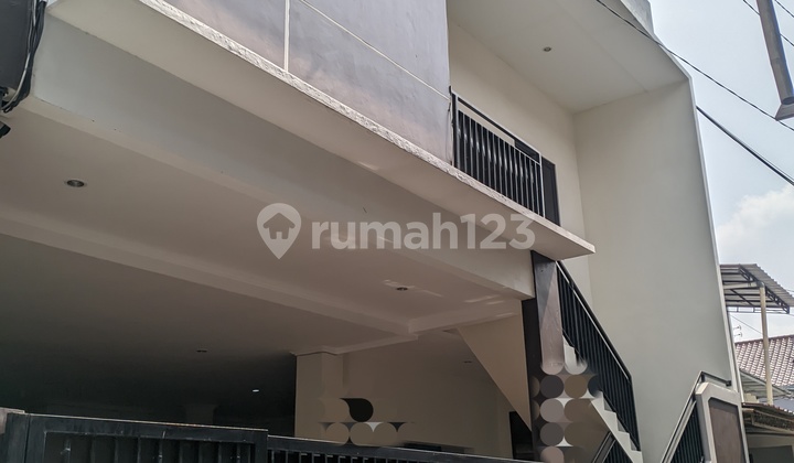 Di Jual Cepat Kos Kosan 12 Kamar Aktif dan Terawat, Bersih Aman dan Nyaman Letak Startegis Ditebet Jakarta Selatan