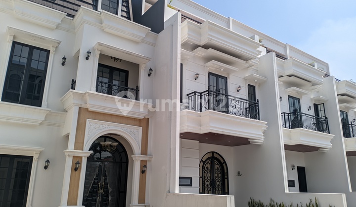 Modern Classic Ready-to-Live House with Rooftop for Sale in Kebagusan, South Jakarta 1