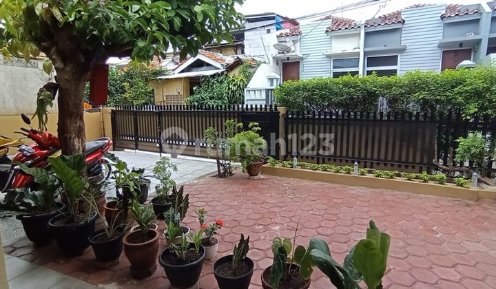 Dijual Rumah Luas Strategis Adem Dan Nyaman Di Utan Kayu Jakarta Timur 2