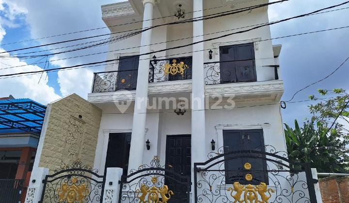 Mewah 2,5 Lantai Di Jati Makmur Pondok Gede Bekasi