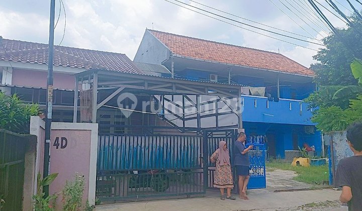 For Sale: 2-Story Rowhouse - 6 Units, Sturdy Building, Large Land in Jatiwaringin, Pondok Gede. 2