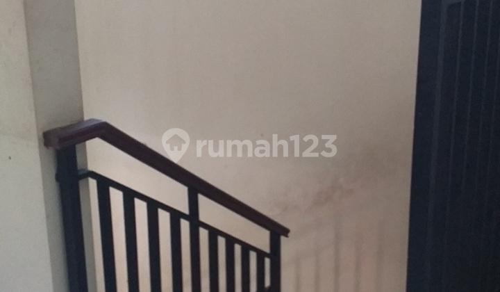 For Sale: Beautiful Garden House with Land in Pondok Kelapa, Duren Sawit, Rawamangun 2