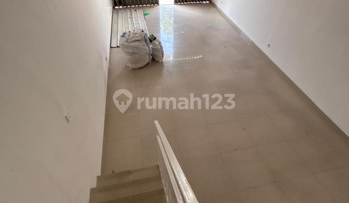 DISEWAKAN RUKO 2 LANTAI KAWASAN RAMAI DI RENON DENPASAR BALI 