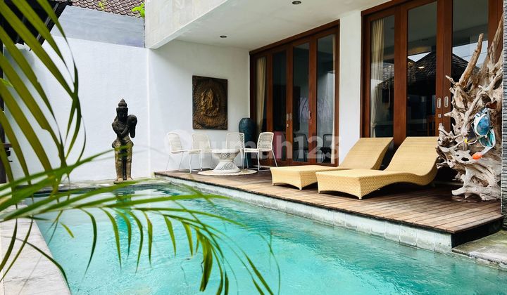 DISEWAKAN VILLA MODERN 2 LANTAI FULL FURNISED DI KEROBOKAN BALI