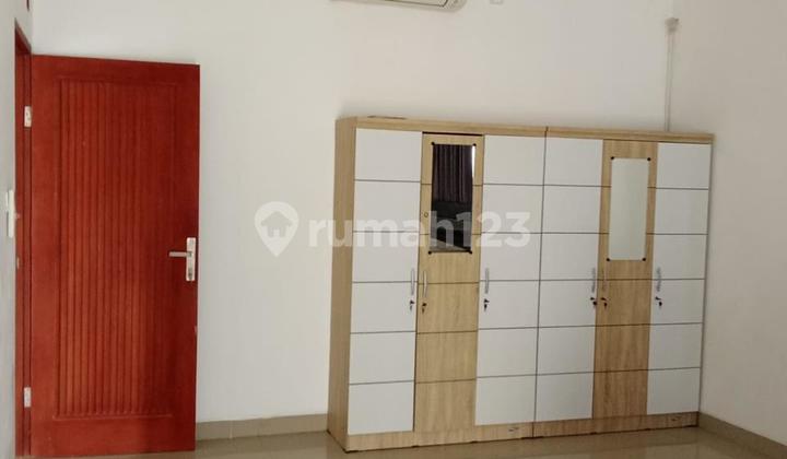 For Rent 2-Story Modern House in Hayam Wuruk Denpasar 2