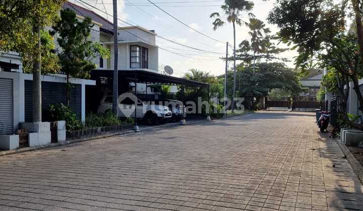 For Rent Large and Cozy Villa House with Pool on Sunset Road Badung For Rent Large and Cozy Villa House with Pool on Sunset Road Badung