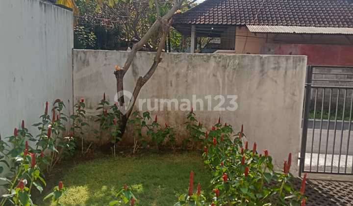 FOR SALE 2-STORY HOUSE PREMIUM LOCATION IN DRUPADI RENON DENPASAR 2