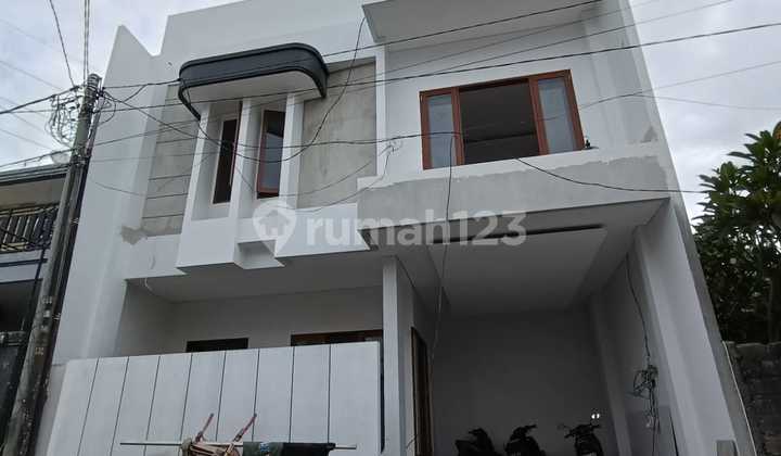 DIJUAL RUMAH BARU 2 LANTAI SEMI VILLA ADA POOL DI RENON DENPASAR DIJUAL RUMAH BARU 2 LANTAI SEMI VILLA ADA POOL DI RENON DENPASAR